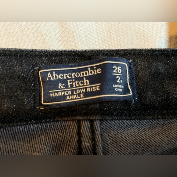 Abercrombie & Fitch Jeans - Available until Nov 15 - Picture 3 of 12